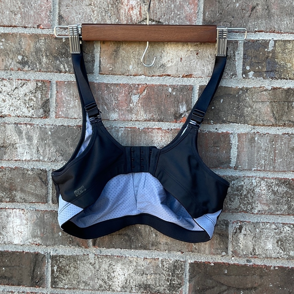 Lilyette Black and Gray Sports Bra - Picture 6 of 10